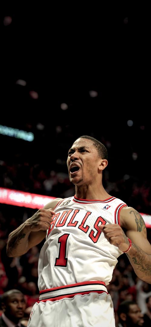 半场：米兰1-2都灵，拉比奥世界波，托莫里送点，莱奥伤退（半场战报：米兰1-2落后都灵，拉比奥轰出世界波，托莫里送点，莱奥伤退）