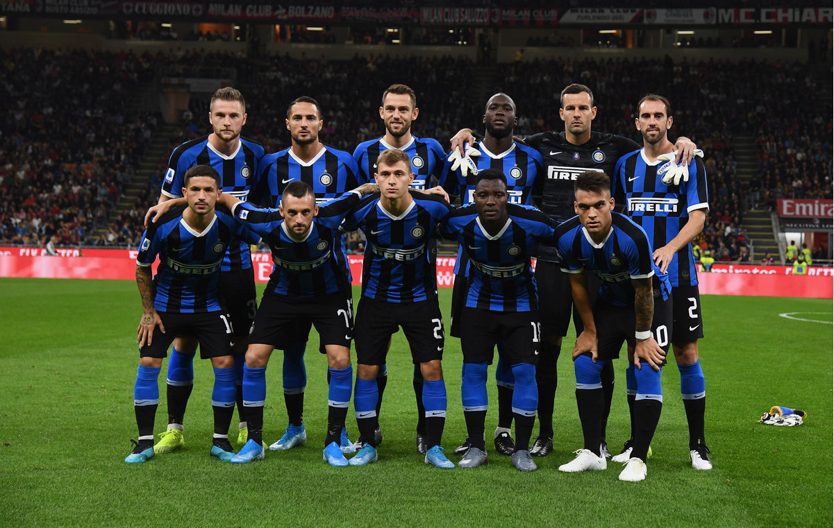 SGA连体衣的时尚潮流（SGA连体衣潮流风尚）