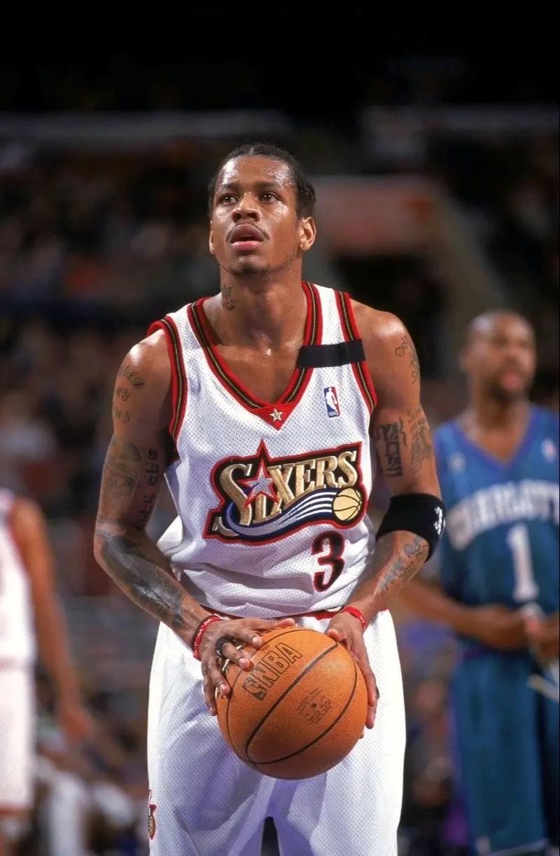 姆伯莫打进一球，吃到一张黄牌，赛后收获7.8的虎扑评分！（姆伯莫一球一黄，赛后获虎扑7.8分）