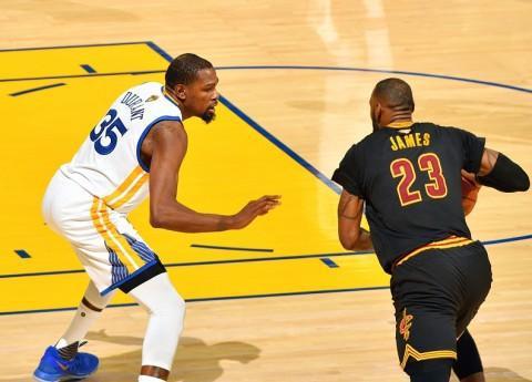 赫内斯：凯恩会在拜仁踢到2027年，在伦敦时他要靠保镖生活（赫内斯称凯恩将留在拜仁至2027年：在伦敦生活需靠保镖）