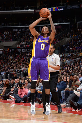 维金斯17+6手刃旧主，热巴全能鲍威尔14中10，热火力克残阵勇士（维金斯17+6斩旧主，阿德巴约全面开花、鲍威尔14投10中，热火击退残阵勇士）