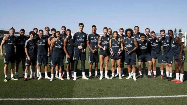 网传葡萄牙央行发行C罗纪念纸币应为假：未有权威葡媒报道，年初曾有辟谣（网传“葡萄牙央行发C罗纪念钞”不实：无权威葡媒报道，年初已辟谣）