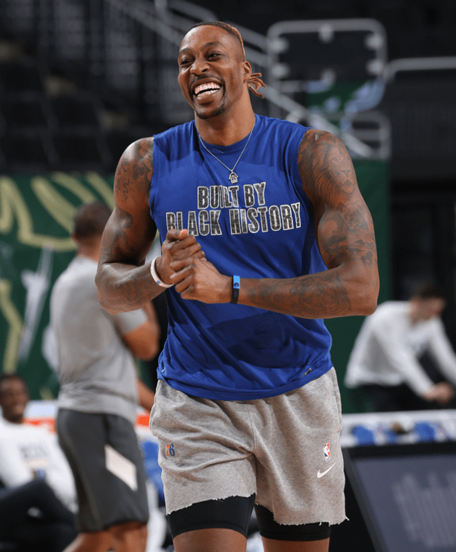 马德里足协举办第35届年度颁奖典礼，马塞洛、卡西等人出席（第35届马德里足协年度颁奖盛典举行，马塞洛、卡西利亚斯等出席）