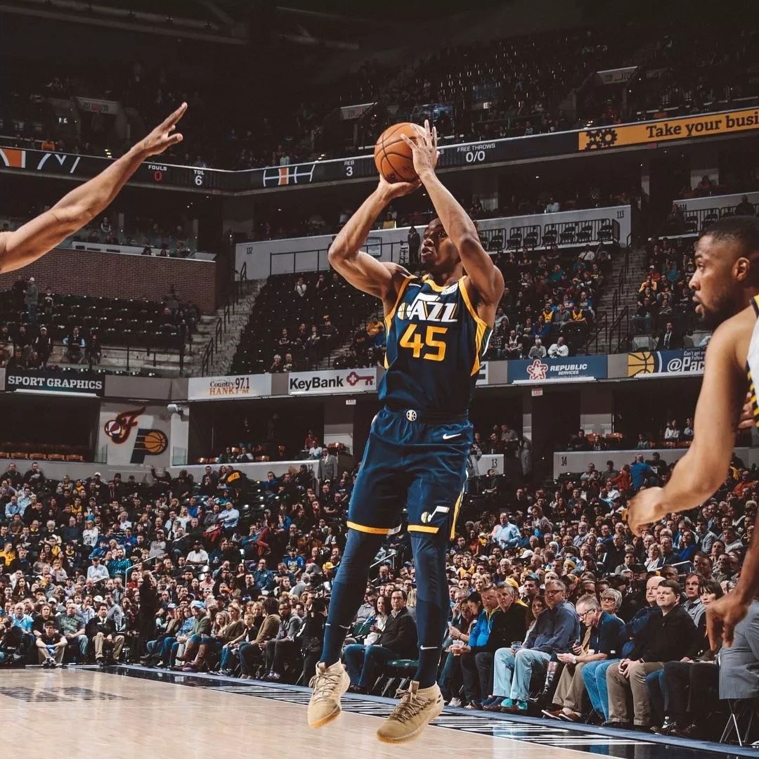 谁能突破？巴萨近8场欧冠只赢两场，法兰克福近7场欧战仅1胜（谁能止颓？巴萨近8场欧冠仅2胜，法兰克福近7场欧战仅1胜）