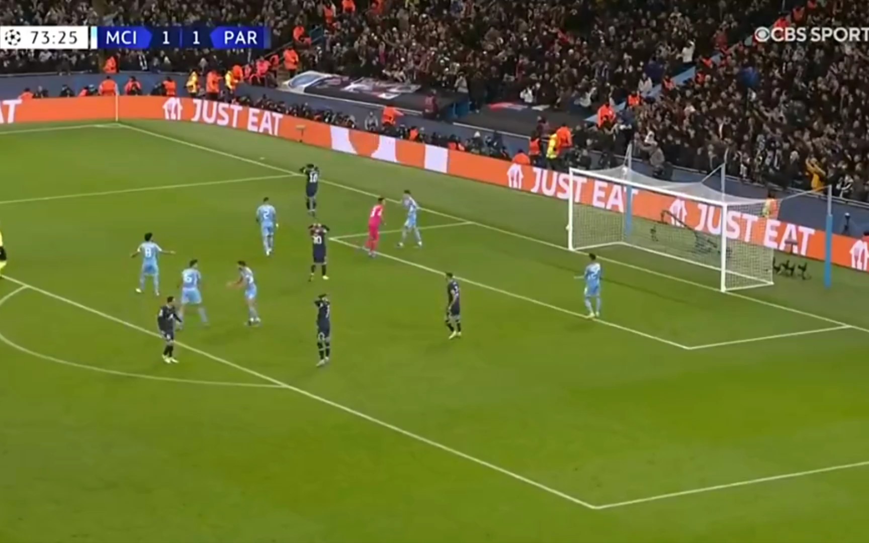 2-1逆转！超级后卫踢疯了，梅开二度导演逆袭，巴萨狂揽4连胜（巴萨2-1翻盘！铁卫双响主导逆袭，豪取四连胜）